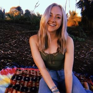 Meet your Posher, Colleen